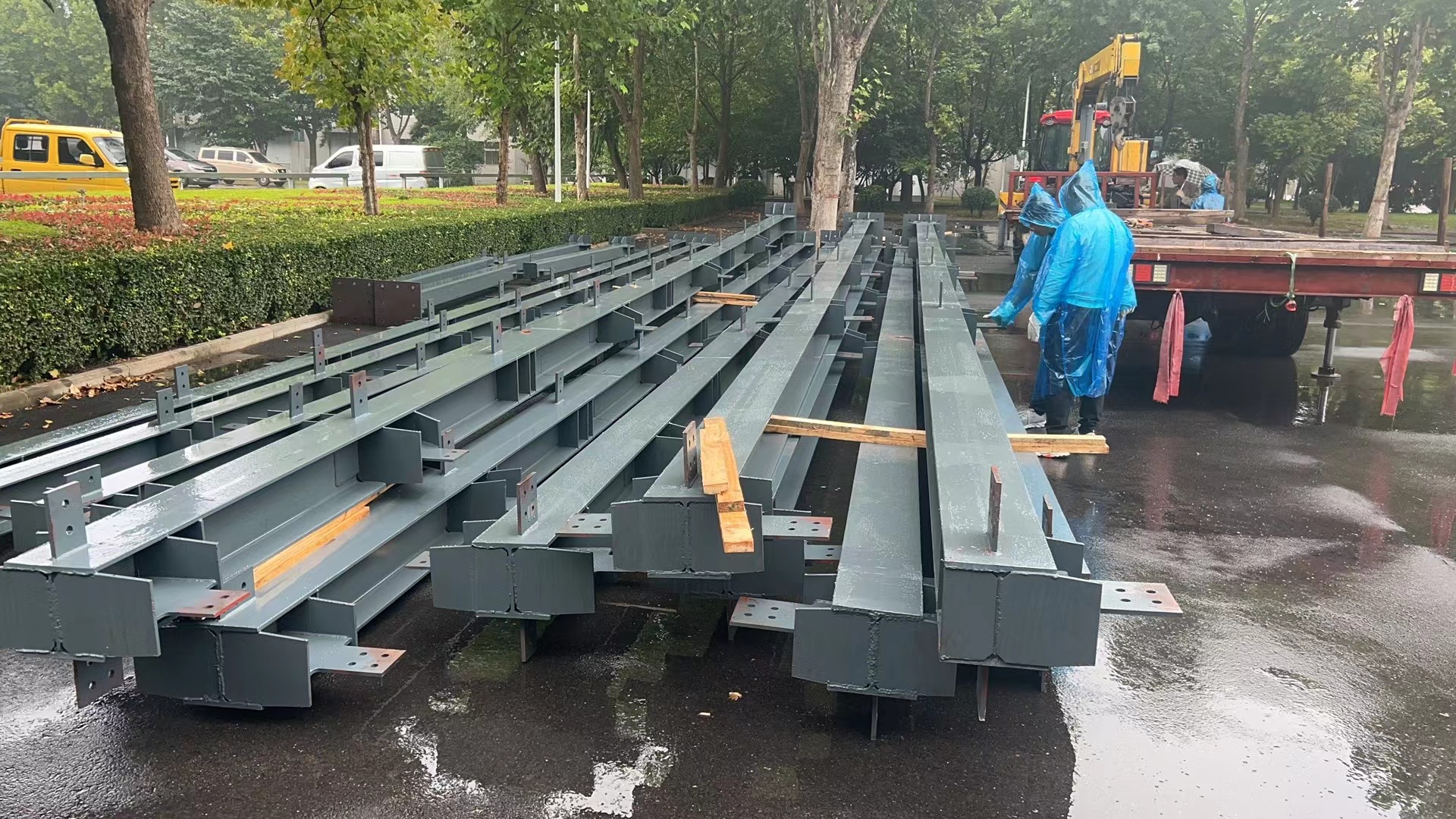 水業(yè)公司辦公樓改造加建電梯項(xiàng)目施工現(xiàn)場2
